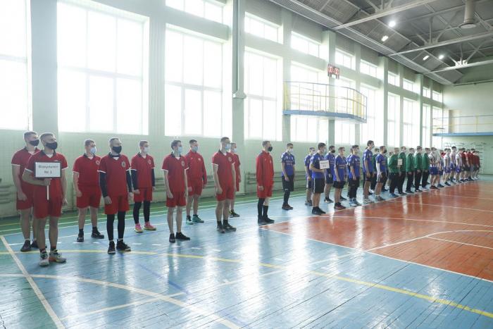 Розпочалися змагання на першість університету з баскетболу