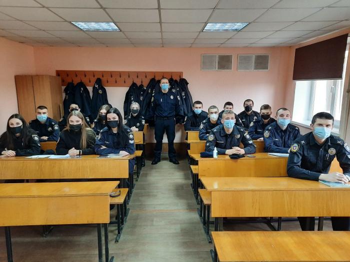 The police officer shared his practical experience in proceedings on administrative offenses with the cadets 