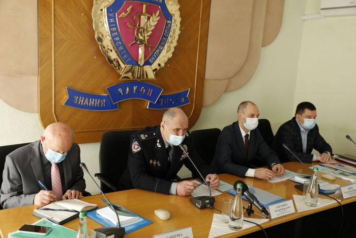 Психологічні та педагогічні проблеми професійної освіти та патріотичного виховання персоналу системи  МВС України