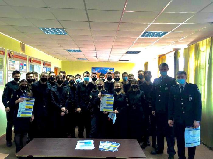 Ад’юнкти ХНУВС провели профорієнтаційну роботу в ліцеї «Правоохоронець»