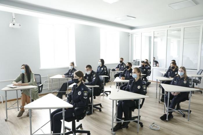 The fourth lecture of the mini-lectures series dedicated to the Day of Europe in Ukraine took place at KhNUIA