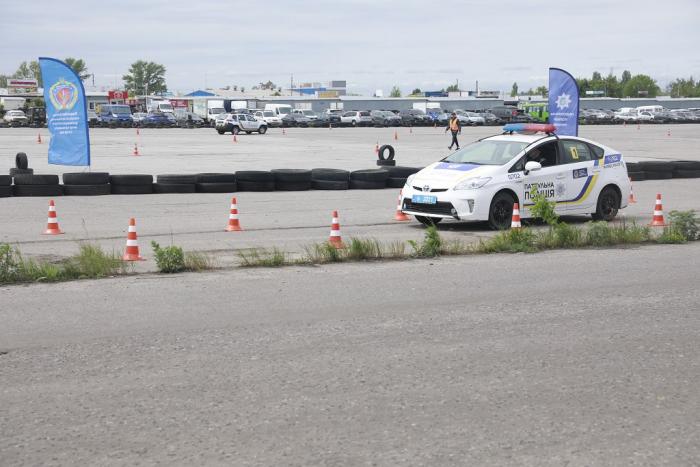 В університеті тривають тренінги з контраварійного водіння