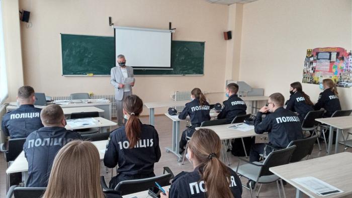 Засідання наукового гуртка кафедри іноземних мов