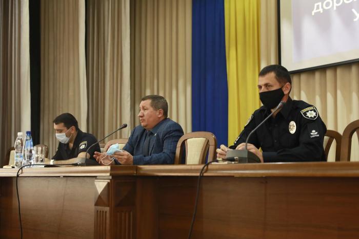 Для особового складу університету проведено інструктивно-профілактичні заняття з дотримання Правил дорожнього руху