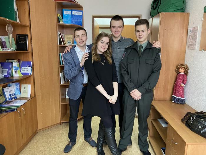 Випускники ХНУВС підтримують дружній зв'язок із університетом