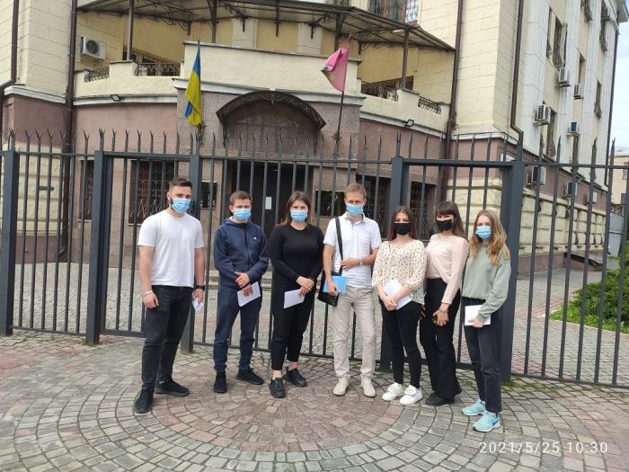 Курсанти проходять стажування на посаді