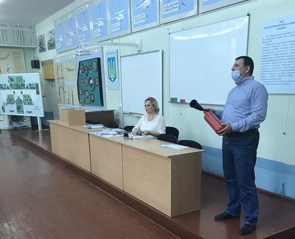 У льотному коледжі відбулися заняття з протипожежної безпеки