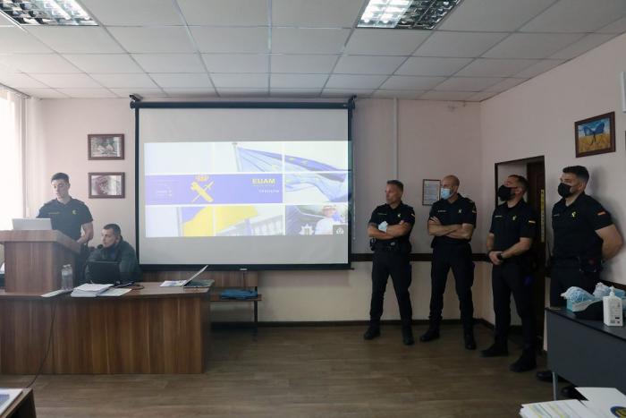 Семінари-тренінги для поліцейських проводять міжнародні партнери